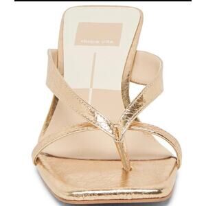 NWOT Brevel Crushed Leather Thong Kitten Heel Dress Sandals size 9.5